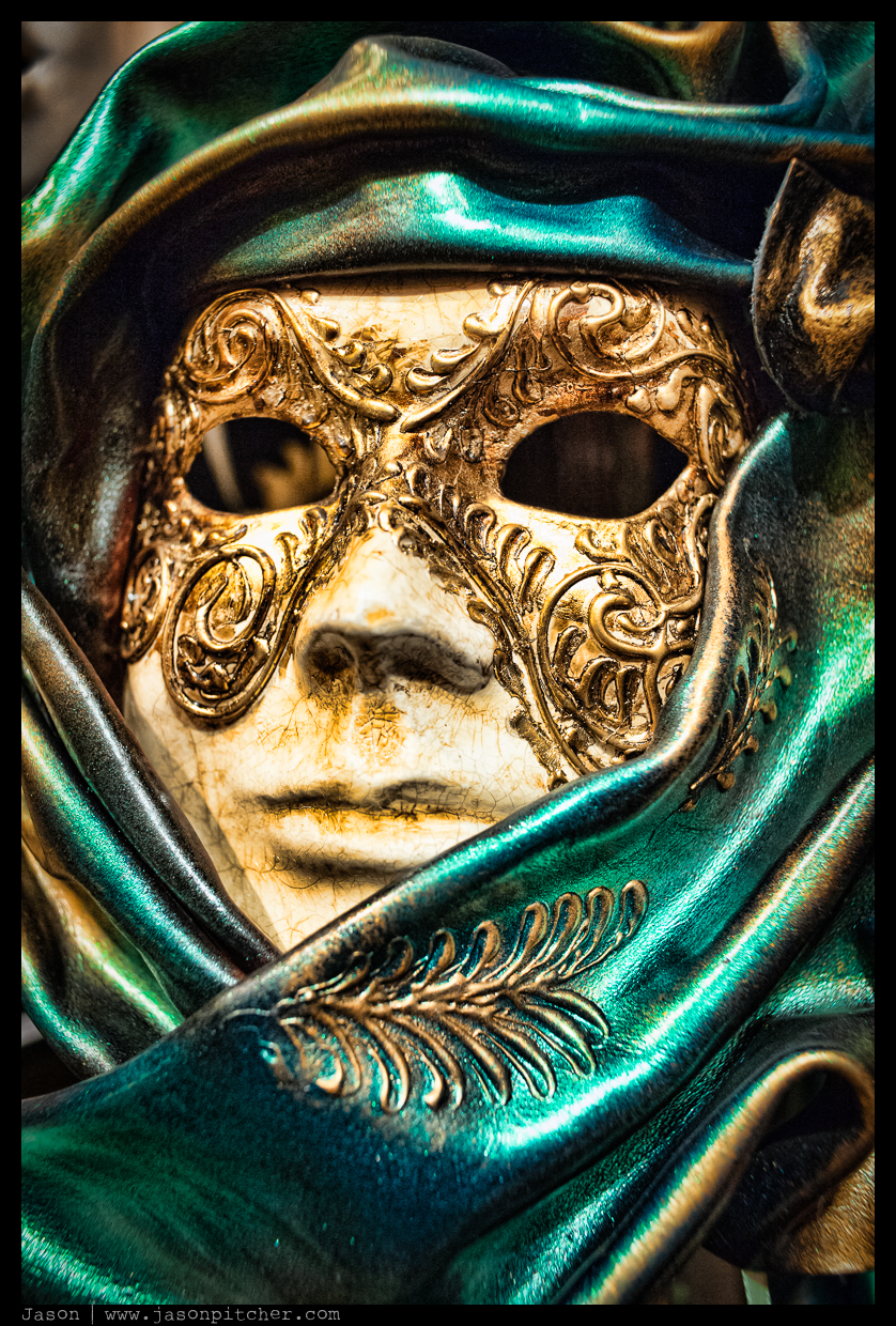 Blue Gold Masque Blue Gold Masque